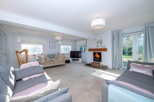 Sitting room- click for photo gallery